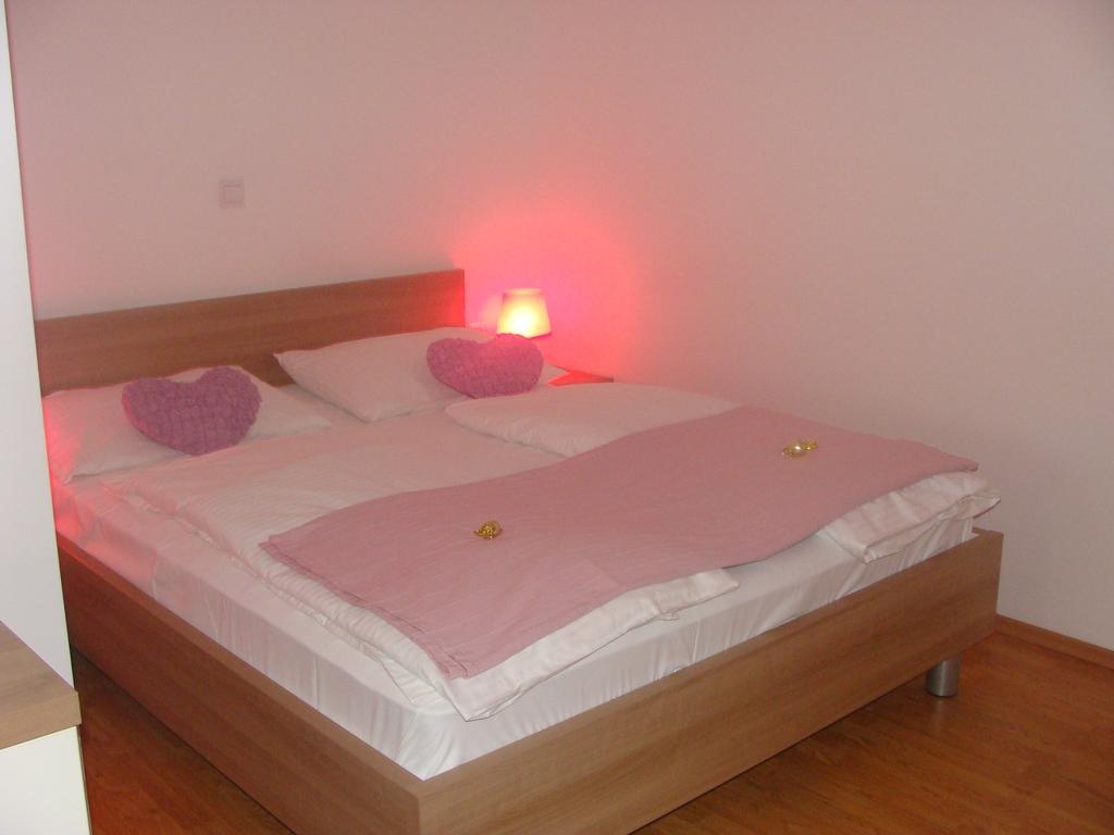 Bed and Breakfast Lugarnica Zagabria Camera foto