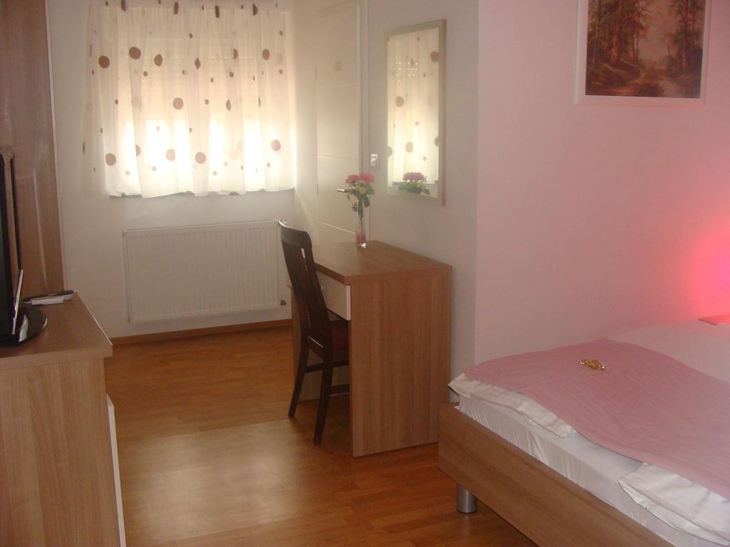 Bed and Breakfast Lugarnica Zagabria Camera foto