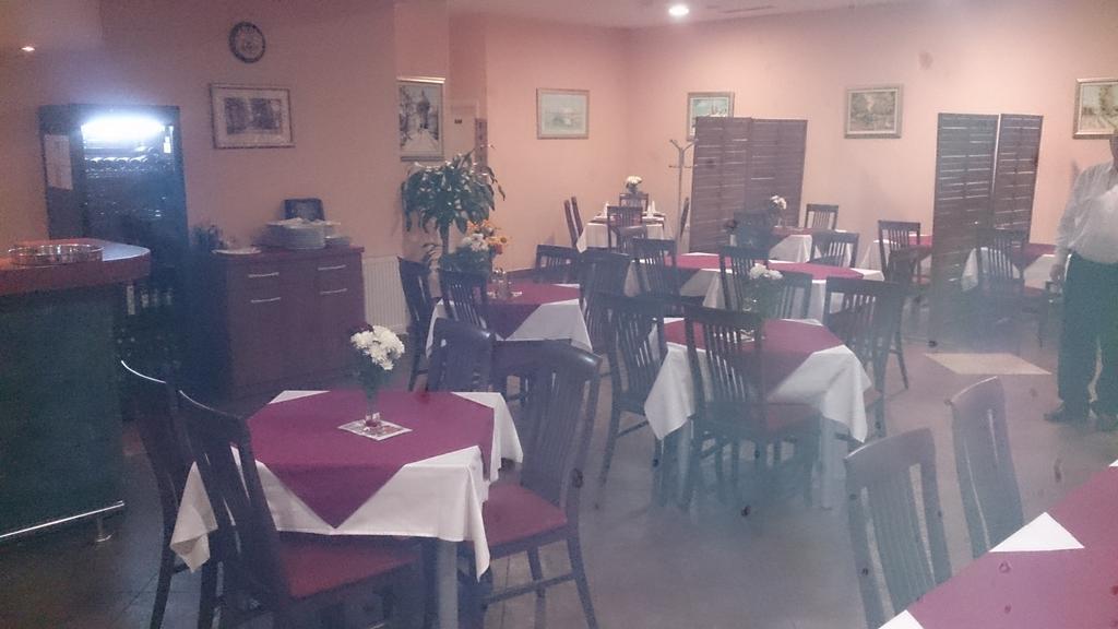 Bed and Breakfast Lugarnica Zagabria Esterno foto