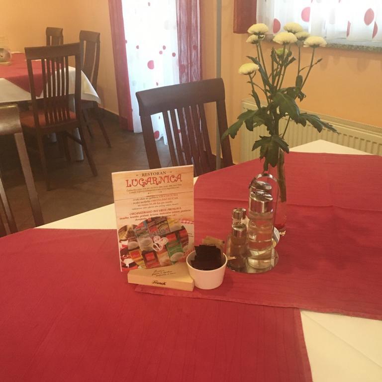Bed and Breakfast Lugarnica Zagabria Esterno foto